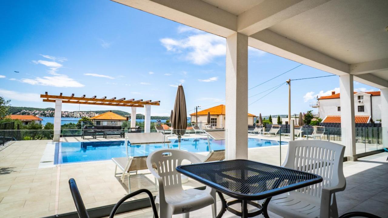 Calma Apartments Trogir Exterior photo