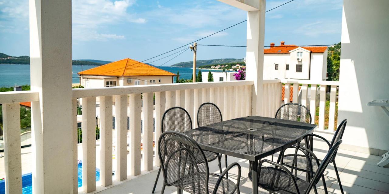 Calma Apartments Trogir Exterior photo