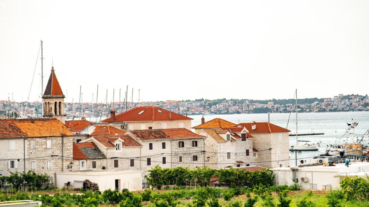 Calma Apartments Trogir Exterior photo
