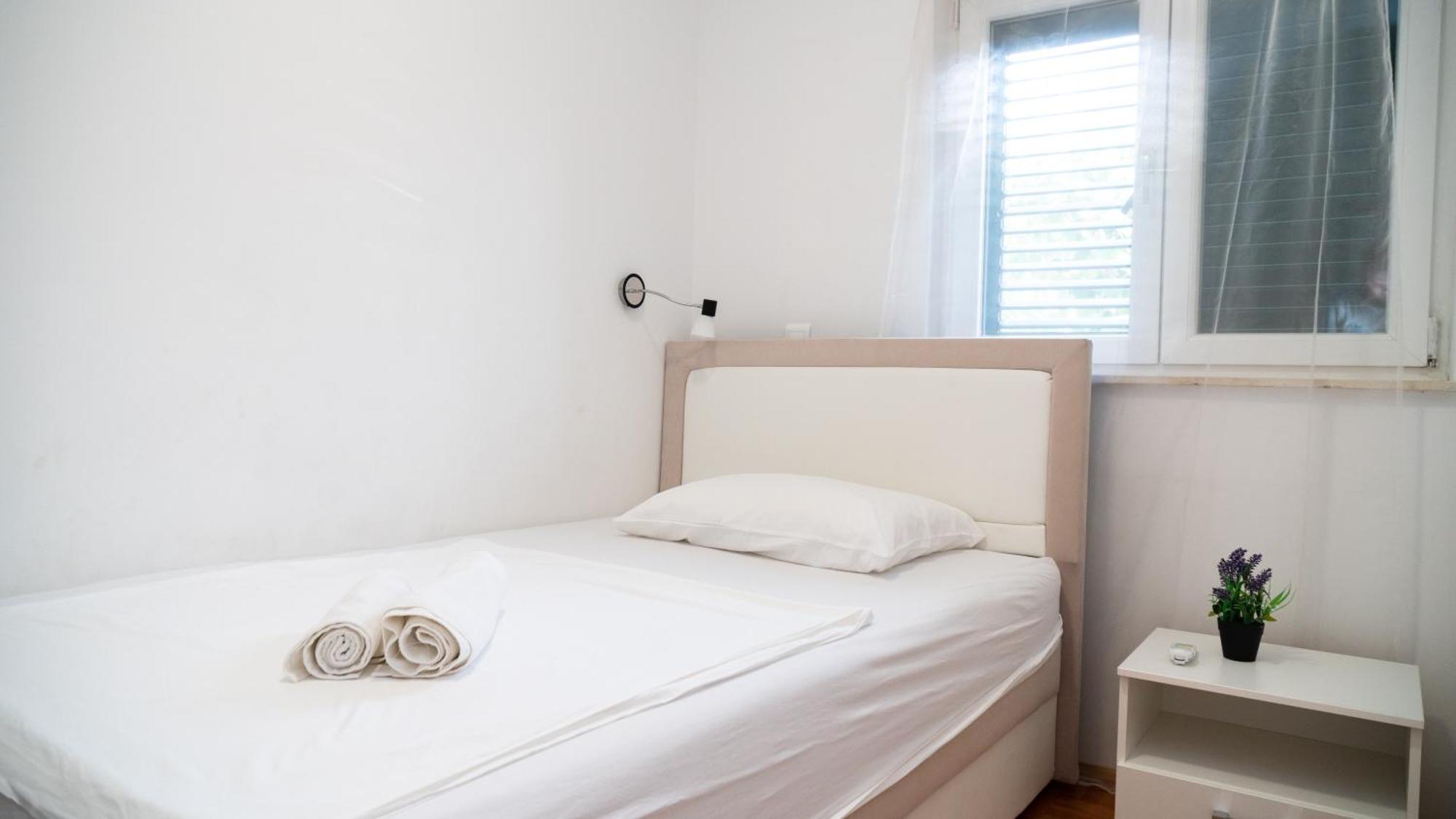 Calma Apartments Trogir Exterior photo