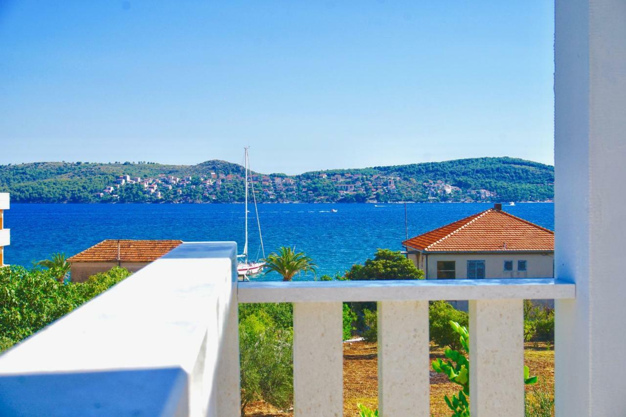 Calma Apartments Trogir Exterior photo